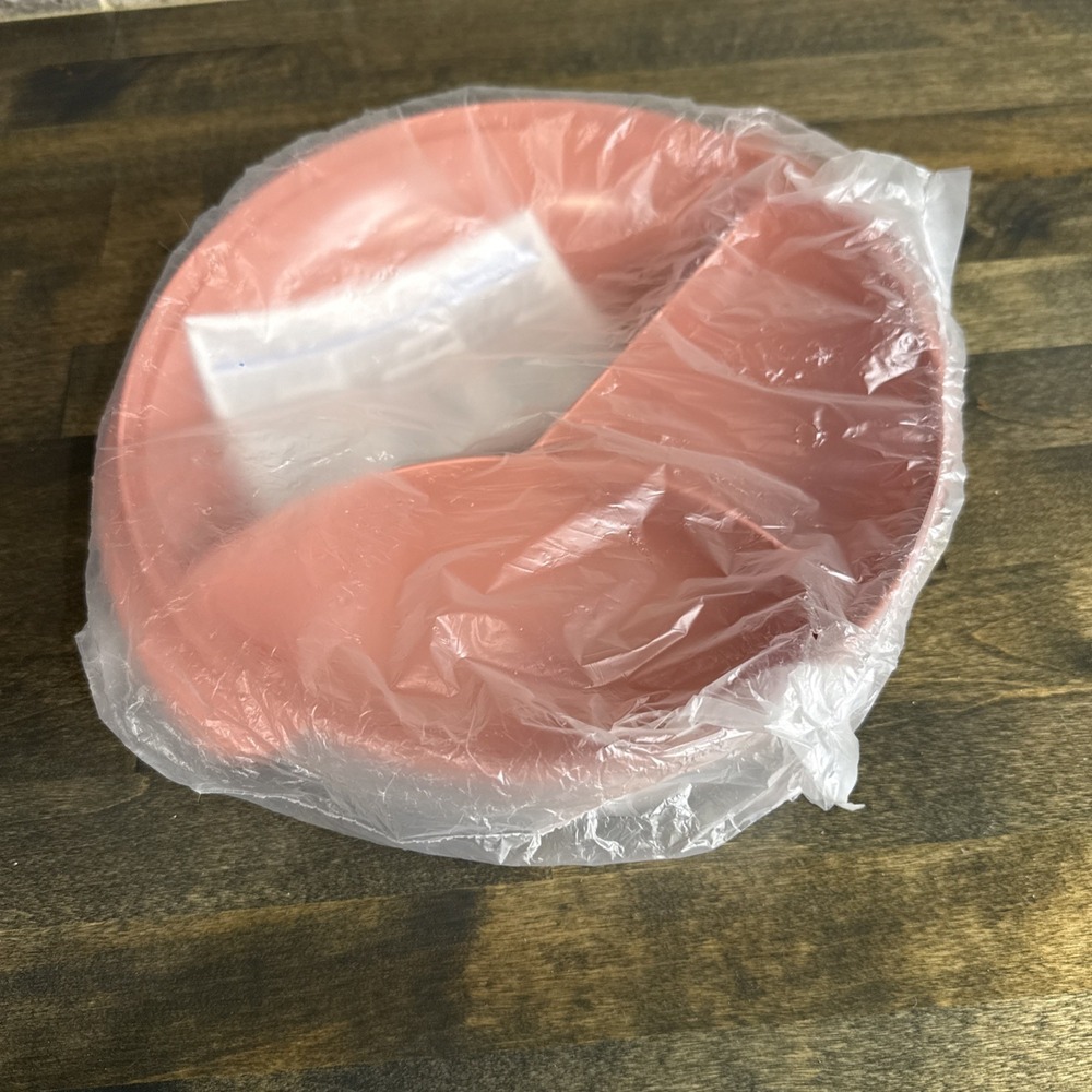 NEW USA VINTAGE TUPPERWARE REHEATABLES DIVIDED DISH. BRAND NEW/SEALED